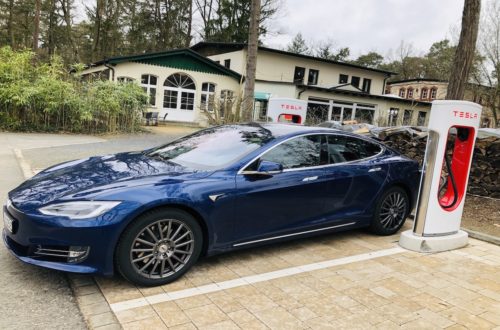 Tesla Model S 75D