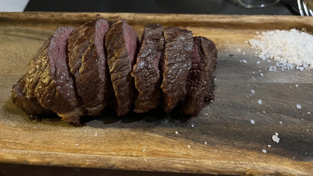 Gebratenes Steak im Carnivoro