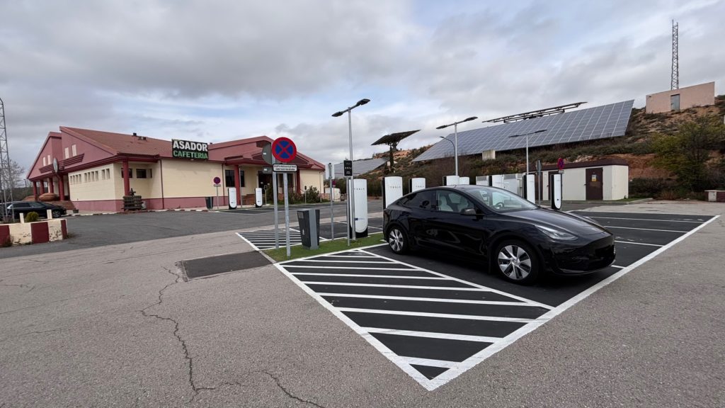 Der Supercharger von Ariza auf dem Weg nach Chinchon